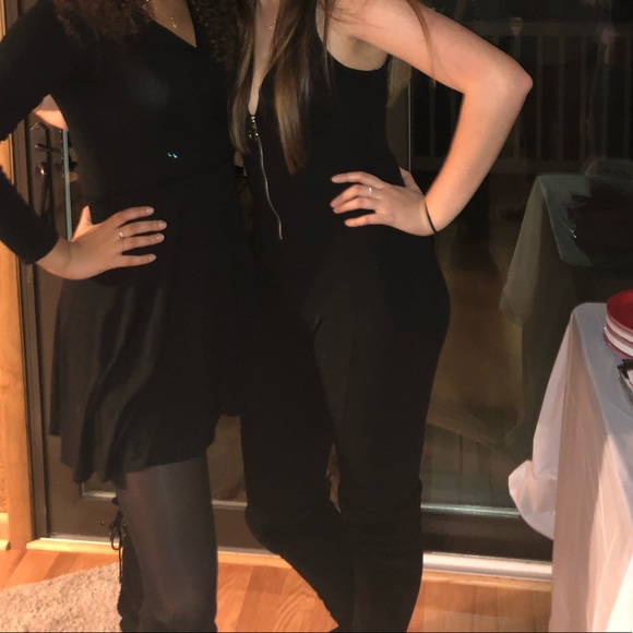 Charlotte Russe Pants - 🔥4/$25🔥 V-neck jumpsuit